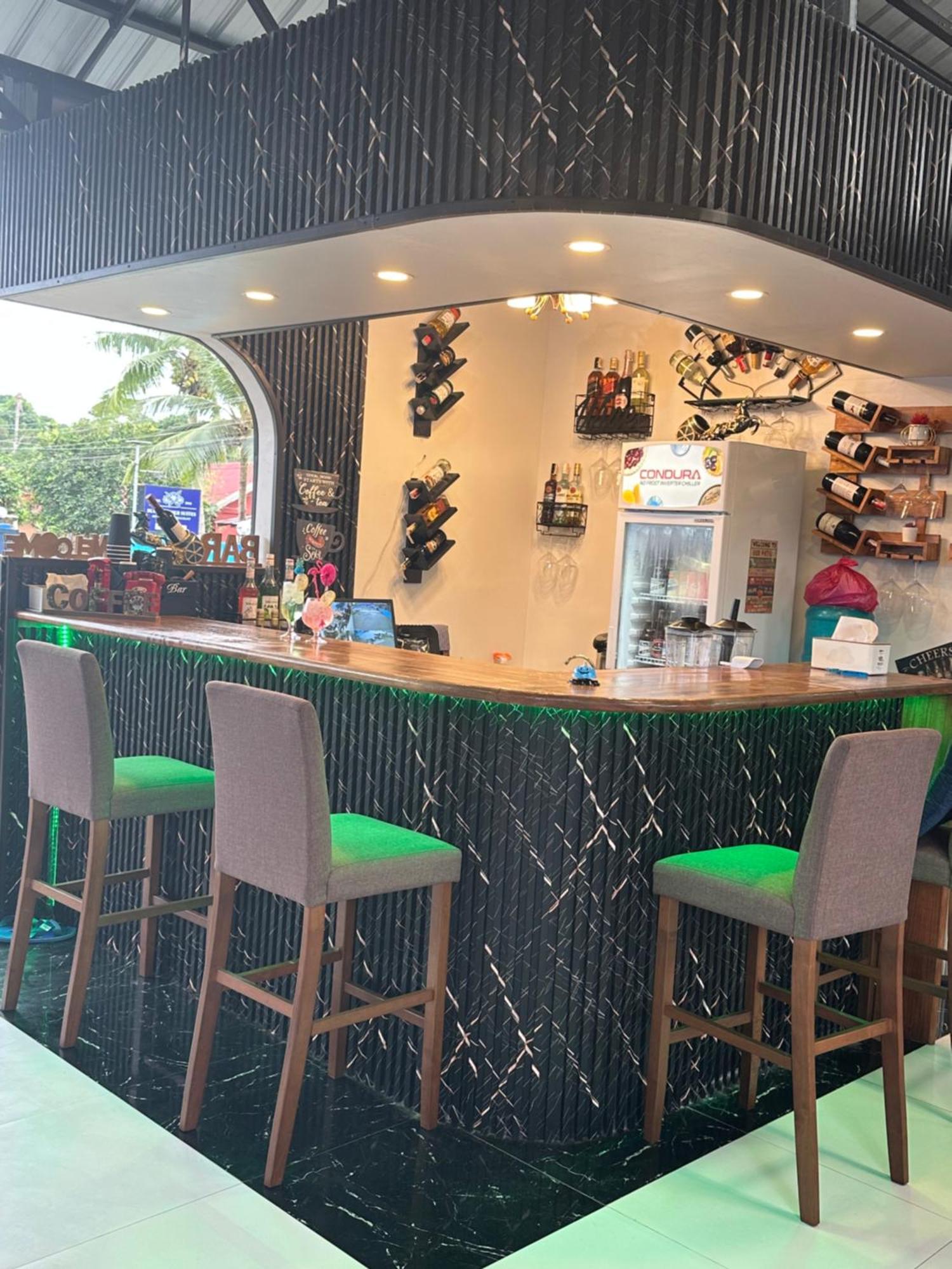 Blue Summer Suites & Restaurant Bingag ภายนอก รูปภาพ